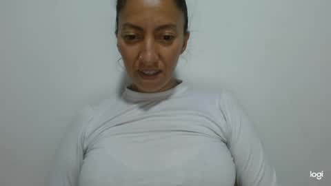 Snapshot of candymilfff chatting on 07/04/26, 11:55 candymilfff online show from 07/04/26, 11:55