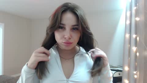 Snapshot of candymini chatting on 01/14/25, 05:12 candymini online show from 01/14/25, 05:12