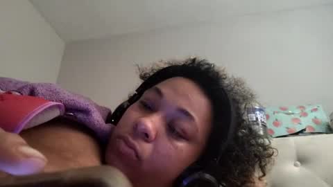 Snapshot of candyredxo2024 chatting on 06/26/26, 07:51 candyredxo2024 online show from 06/26/26, 07:51
