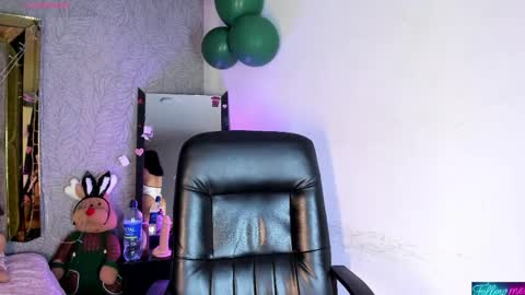 Snapshot of candys_victoria chatting on 04/08/26, 02:55 Candys Victoria online show from 04/08/26, 02:55