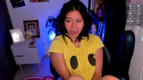 Snapshot of candyxpeach chatting on 12/10/24, 09:54 Camilla online show from 12/10/24, 09:54