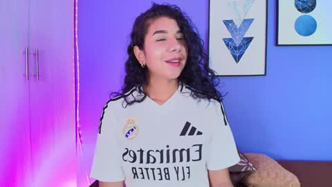 Isabella online show from 01/17/25, 09:28