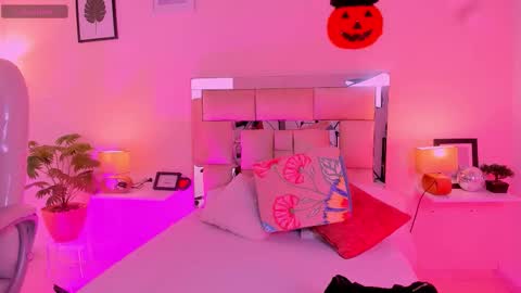 Candy online show from 10/08/25, 07:11