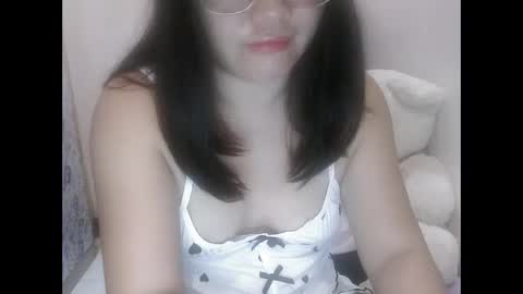 Snapshot of candyyonah03 chatting on 10/19/25, 07:58 candyyonah03 online show from 10/19/25, 07:58