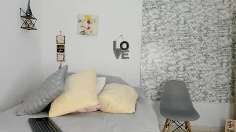 Canhela online show from 12/19/25, 05:03