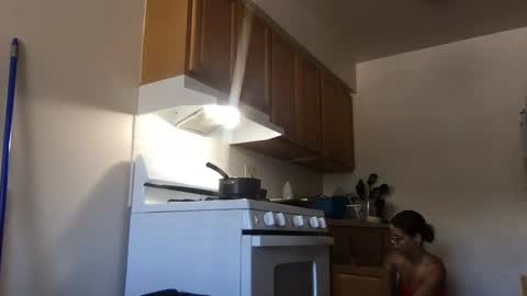 Snapshot of cannakams chatting on 09/08/25, 05:01     online show from 09/08/25, 05:01