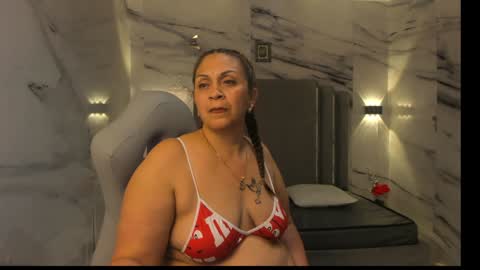 Snapshot of canndy_evanns chatting on 12/07/24, 08:11 Canndy Evanns online show from 12/07/24, 08:11