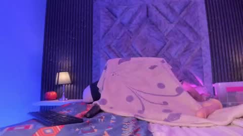 GABRIELA LOPEZ online show from 01/19/25, 05:15