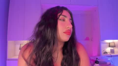 GABRIELA LOPEZ online show from 02/25/25, 10:04