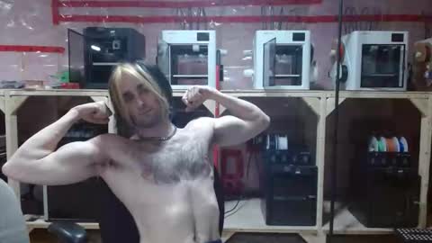 Snapshot of cantbereplaced chatting on 04/20/26, 03:53 cantbereplaced online show from 04/20/26, 03:53