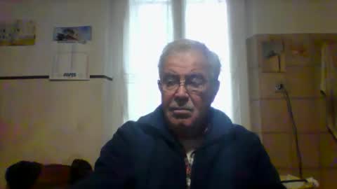 Snapshot of cantera577 chatting on 12/21/25, 11:06 cantera577 online show from 12/21/25, 11:06