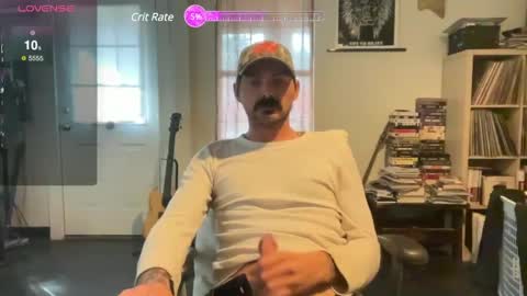 Snapshot of cantleavethehouse chatting on 12/08/24, 08:04 cantleavethehouse online show from 12/08/24, 08:04