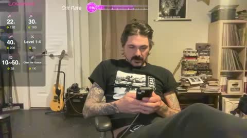 Snapshot of cantleavethehouse chatting on 01/12/25, 07:11 cantleavethehouse online show from 01/12/25, 07:11