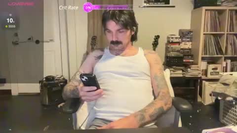 Snapshot of cantleavethehouse chatting on 03/04/25, 02:17 cantleavethehouse online show from 03/04/25, 02:17