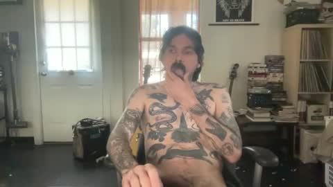 Snapshot of cantleavethehouse chatting on 03/06/25, 03:13 cantleavethehouse online show from 03/06/25, 03:13