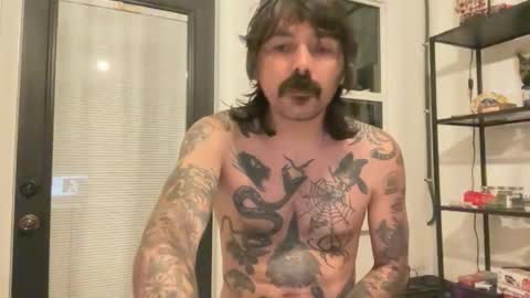 Snapshot of cantleavethehouse chatting on 11/10/25, 03:16 cantleavethehouse online show from 11/10/25, 03:16