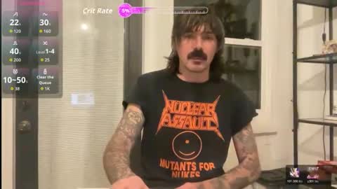 Snapshot of cantleavethehouse chatting on 11/21/25, 07:18 cantleavethehouse online show from 11/21/25, 07:18