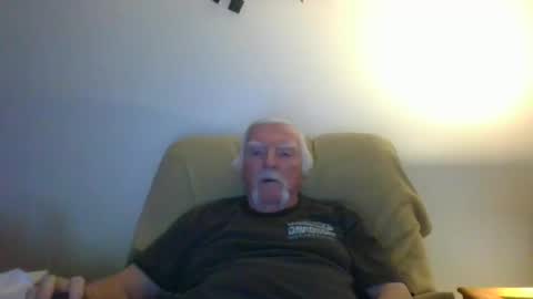 Snapshot of capecod21 chatting on 01/26/25, 10:46 capecod21 online show from 01/26/25, 10:46