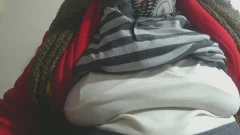 Snapshot of capitanfuturo44 chatting on 02/10/25, 04:58 Cinzia ex regina online show from 02/10/25, 04:58