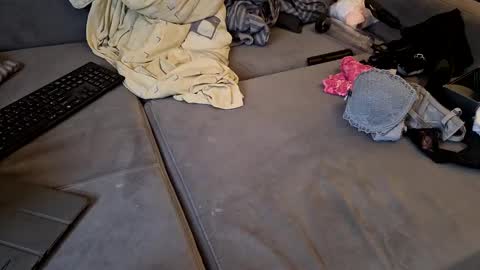 capoo24 online show from 09/10/25, 08:58