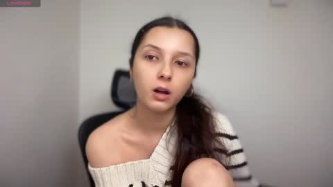 Emma online show from 01/13/25, 03:04