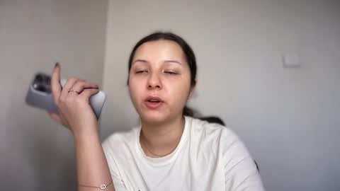 Emma online show from 03/16/26, 08:07