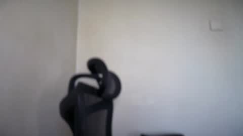 Snapshot of cappuccinokiss chatting on 06/25/26, 05:07 Emma online show from 06/25/26, 05:07