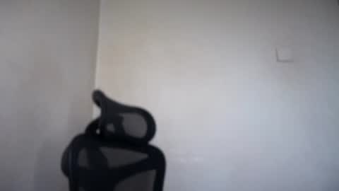 Snapshot of cappuccinokiss chatting on 07/08/26, 08:08 Emma online show from 07/08/26, 08:08