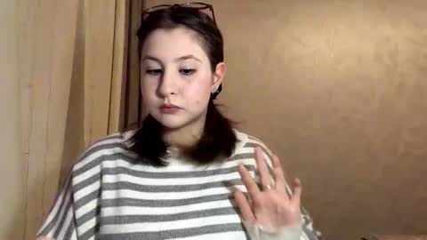 Snapshot of capricenichlos chatting on 03/27/26, 07:24 May online show from 03/27/26, 07:24