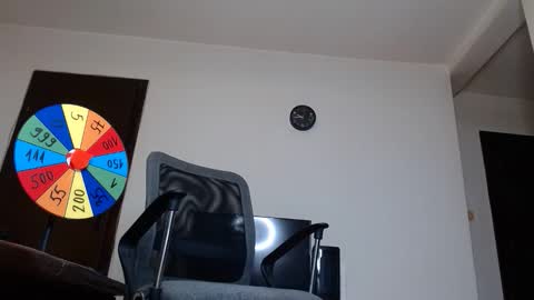 Snapshot of caprilove91 chatting on 03/17/26, 08:45 online show from 03/17/26, 08:45