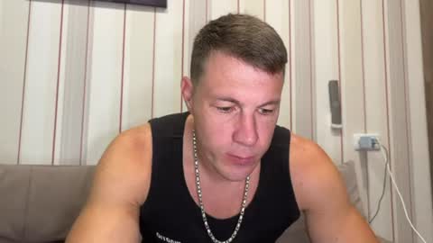 Snapshot of capt_oliver chatting on 06/18/26, 10:19 follow my twitter online show from 06/18/26, 10:19
