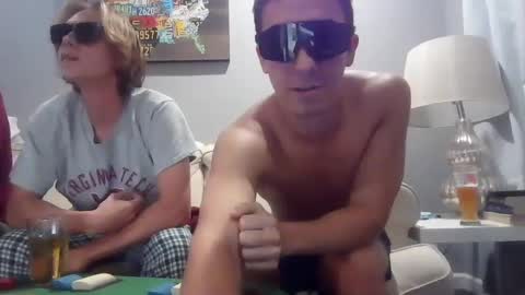 Snapshot of captain_chris8 chatting on 10/09/25, 12:52 captain_chris8 online show from 10/09/25, 12:52