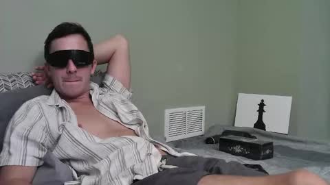 Snapshot of captain_chris8 chatting on 10/18/25, 01:30 captain_chris8 online show from 10/18/25, 01:30