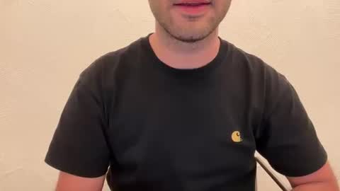 Snapshot of captainhookjk chatting on 10/20/25, 09:15 captainhookjk online show from 10/20/25, 09:15