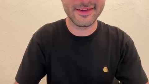 Snapshot of captainhookjk chatting on 10/21/25, 02:18 captainhookjk online show from 10/21/25, 02:18