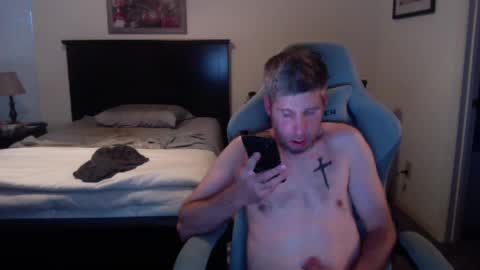 Snapshot of captmorgan30263 chatting on 06/12/26, 12:42 captmorgan30263 online show from 06/12/26, 12:42