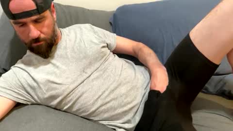 Snapshot of captnblackbeard chatting on 03/26/26, 01:44 captnblackbeard online show from 03/26/26, 01:44