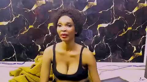 Snapshot of caramelminxx_ chatting on 06/14/26, 08:05 caramelminxx_ online show from 06/14/26, 08:05