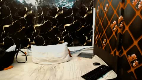 Snapshot of caramelminxx_ chatting on 07/10/26, 07:34 caramelminxx_ online show from 07/10/26, 07:34