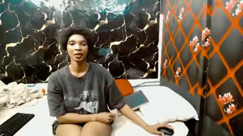 Snapshot of caramelminxx_ chatting on 07/12/26, 07:32 caramelminxx_ online show from 07/12/26, 07:32