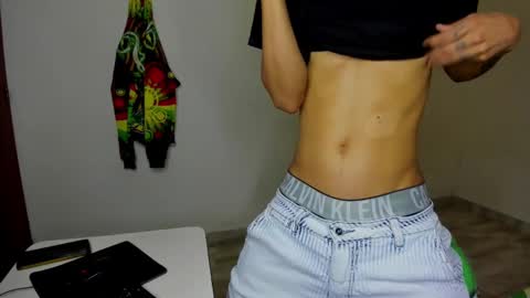 Carlos and Cristian  online show from 10/03/25, 10:18