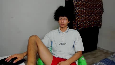 Carlos and Cristian  online show from 10/31/25, 09:10