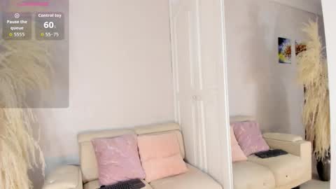 Snapshot of cardykambell chatting on 03/28/26, 04:34 cardykambell online show from 03/28/26, 04:34