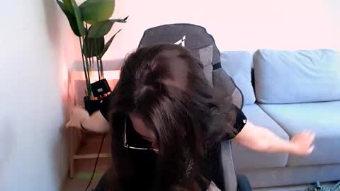 Mary online show from 09/10/25, 06:35