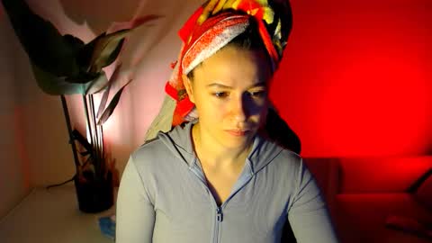 Mary online show from 02/01/26, 04:11