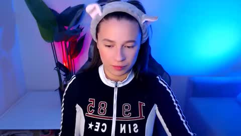 Mary online show from 02/05/26, 04:50