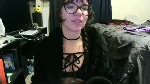 Snapshot of careerwife chatting on 03/22/26, 05:00 careerwife online show from 03/22/26, 05:00