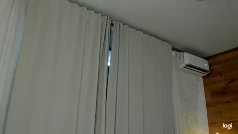 caressyourself online show from 02/06/25, 11:21