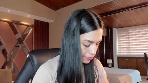 Carina online show from 10/08/25, 12:03