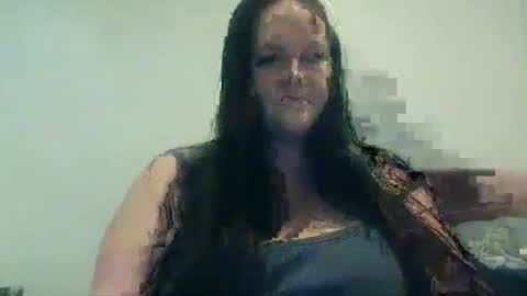 Snapshot of carinabro10 chatting on 10/01/25, 11:16 carinabro10 online show from 10/01/25, 11:16